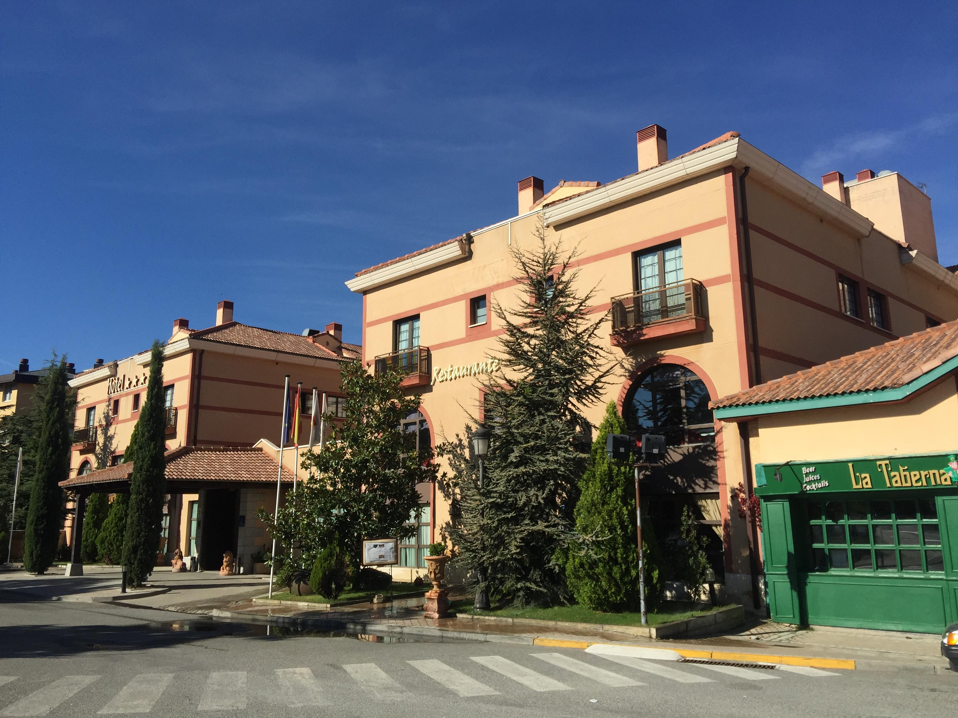 Segovia Sierra De Guadarrama Otel Los Ángeles de San Rafael Dış mekan fotoğraf