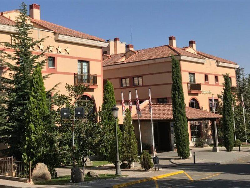 Segovia Sierra De Guadarrama Otel Los Ángeles de San Rafael Dış mekan fotoğraf