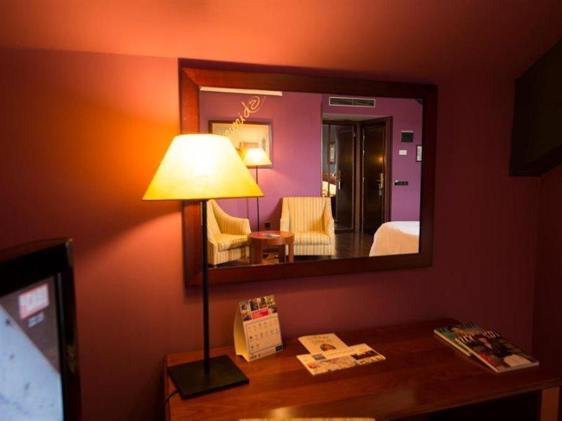 Segovia Sierra De Guadarrama Otel Los Ángeles de San Rafael Dış mekan fotoğraf
